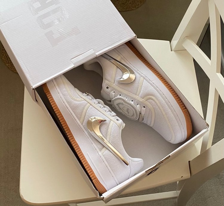Travis Scott X Air Force 1 Low White