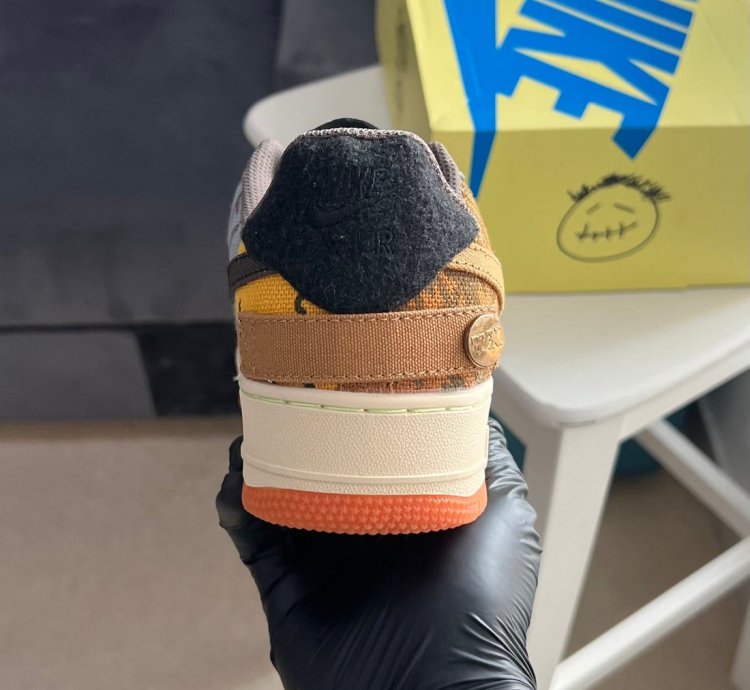 Air Force 1 Low X Travis Scott Cactus Jack
