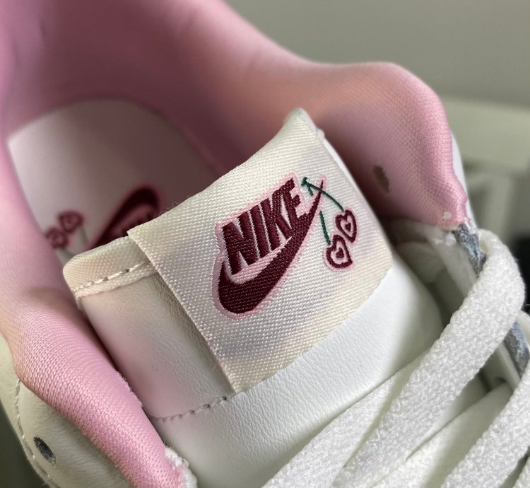 Air Force 1 Low Valentines Day 2023