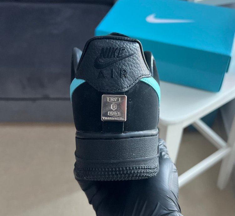Tiffany Co X Air Force 1 Low 1837