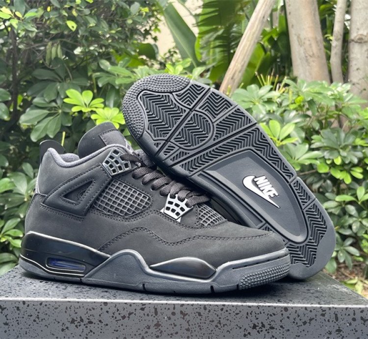 Air Jordan 4 Black Cat
