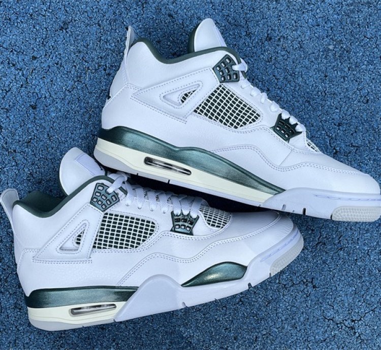 Air Jordan 4 Oxidized Green