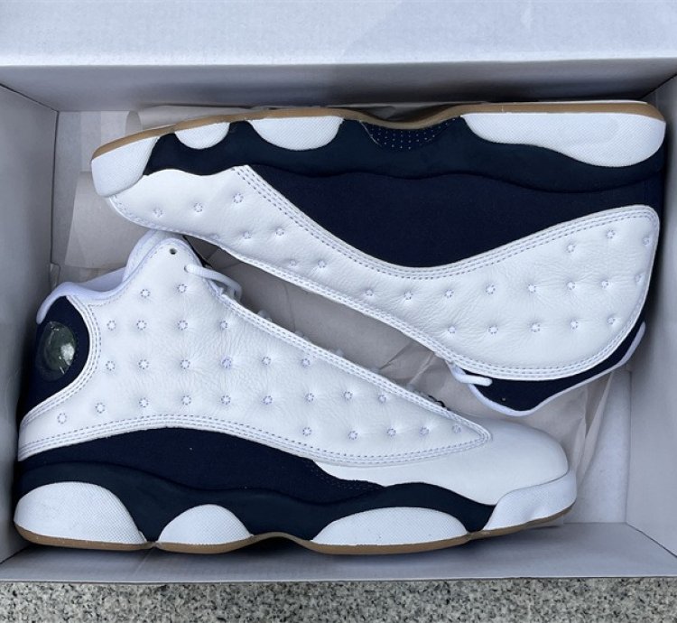 Air Jordan 13 Midnight Navy