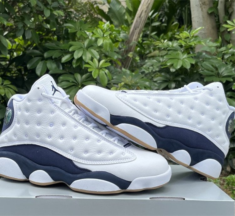 Air Jordan 13 Midnight Navy