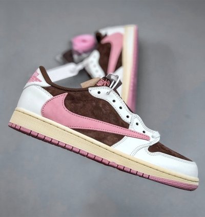 Travis Scott X Air Jordan 1 Low - Dark Pony - Pink Oxford