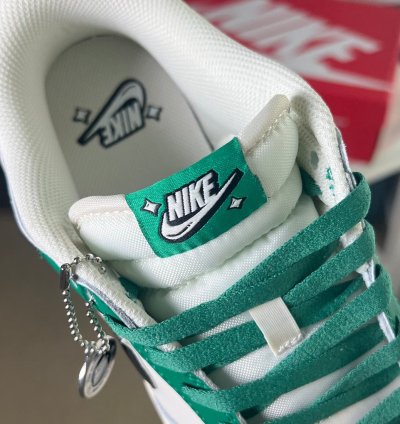 Nike Dunk Low Retro Se Lottery Pack Green