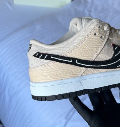 Albino Preto X Nike Dunk