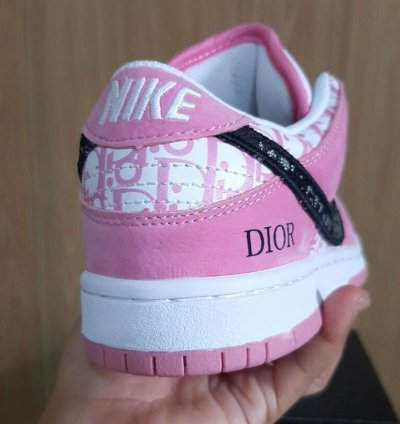 Dior Pink X Nike Sb Dunk Low Pro