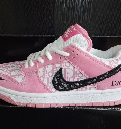 Dior Pink X Nike Sb Dunk Low Pro
