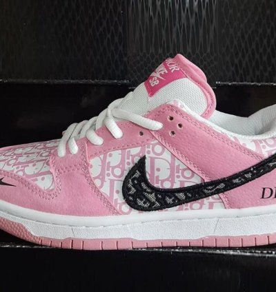 Dior Pink X Nike Sb Dunk Low Pro