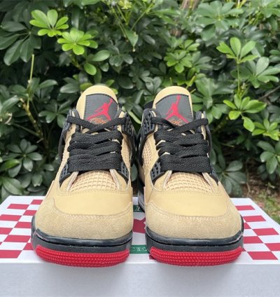 Air Jordan 4 Pizza