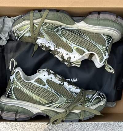 Balenciaga 3xl Dark Green Light Beige