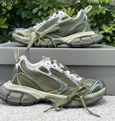 Balenciaga 3xl Dark Green Light Beige