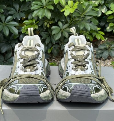 Balenciaga 3xl Dark Green Light Beige