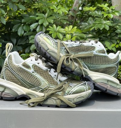 Balenciaga 3xl Dark Green Light Beige