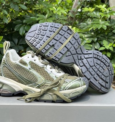 Balenciaga 3xl Dark Green Light Beige