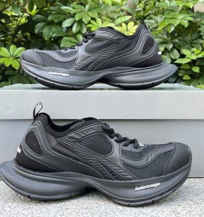 Balenciaga Circuit Sneaker Worn-out Black