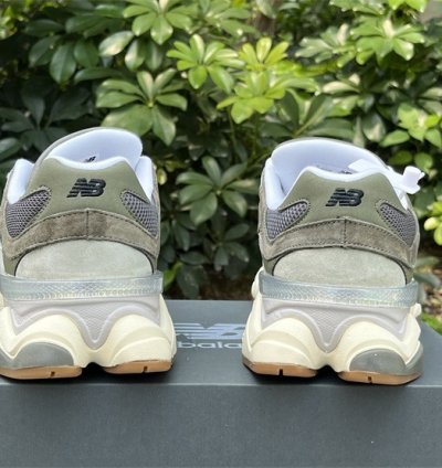 New Balance 9060 Green Grey