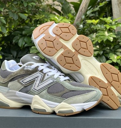 New Balance 9060 Green Grey