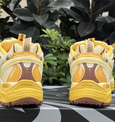 Off White Be Right Back Milan