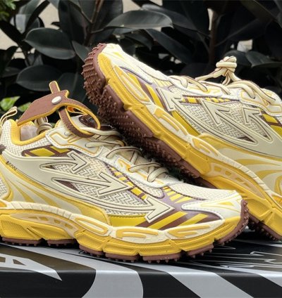 Off White Be Right Back Milan