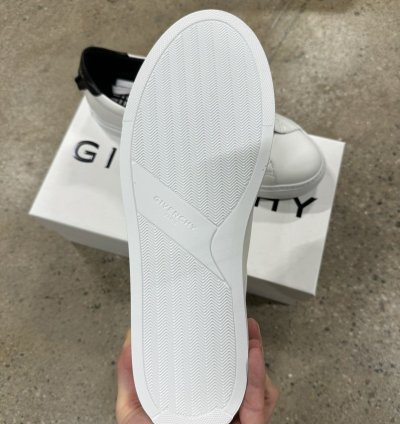 Givenchy Urban Leather Sneaker New 700