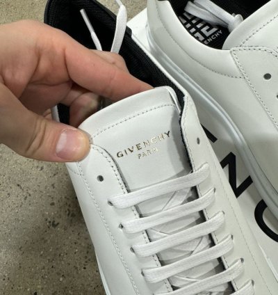 Givenchy Urban Leather Sneaker New 700