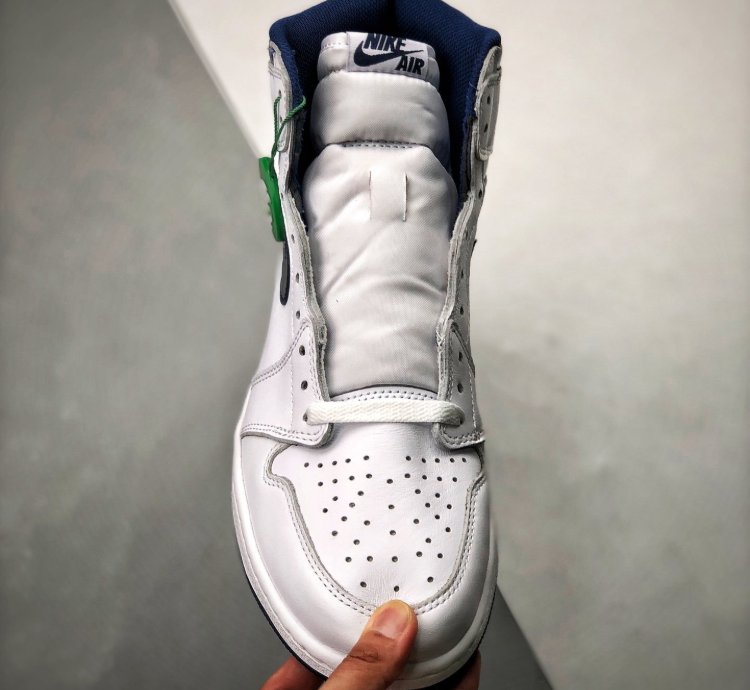 Air Jordan 1 Retro Metallic Navy 2016