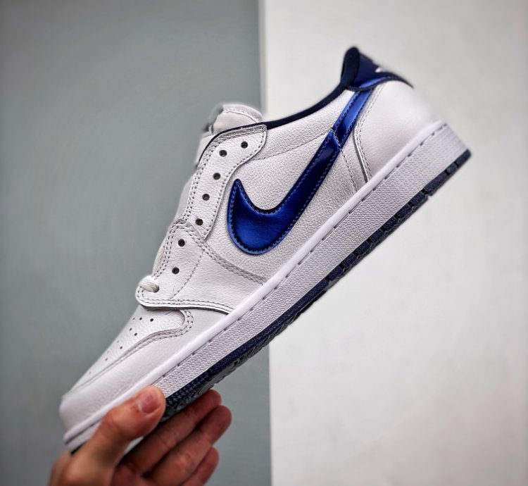 Air Jordan 1 Retro Low Metallic Blue
