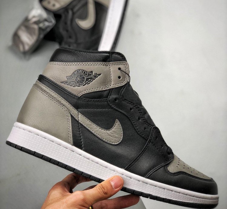 Air Jordan 1 Retro High Shadow 2018
