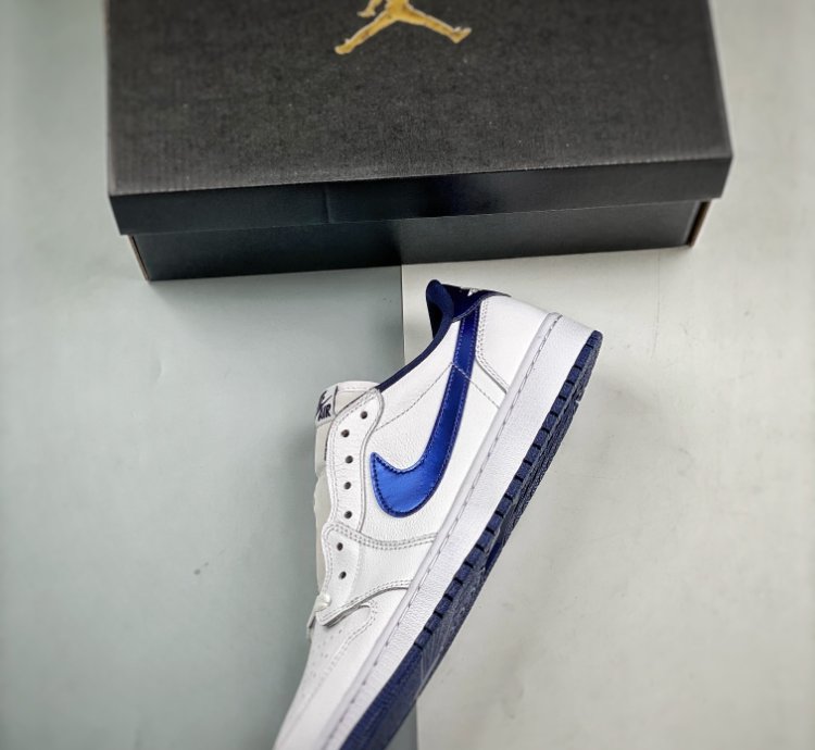 Air Jordan 1 Retro Low Metallic Blue