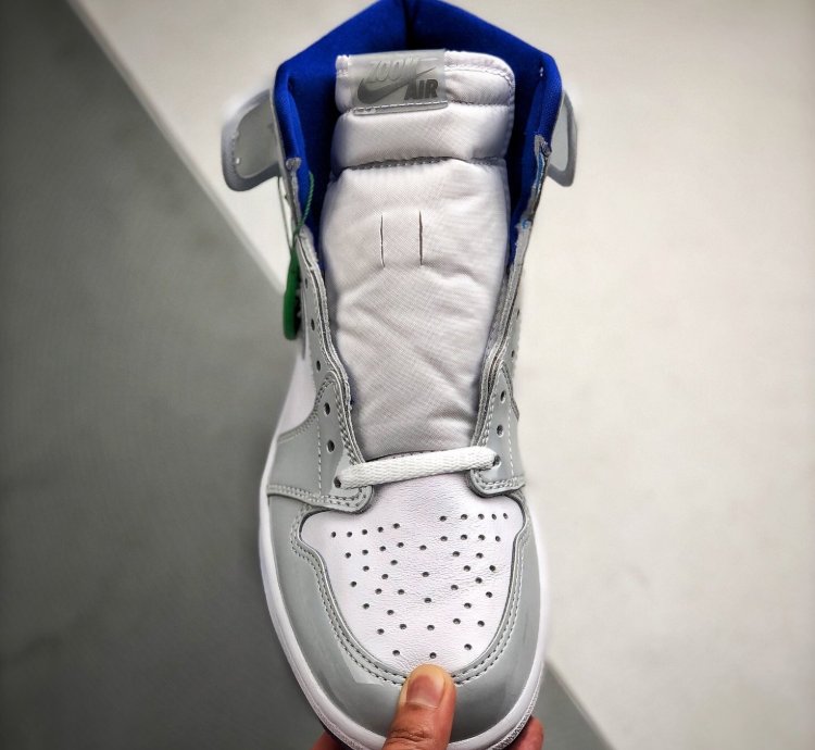 Air Jordan 1 Retro High Zoom White Racer Blue