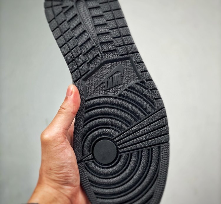 Air Jordan 1 Retro Low Shadow 2015