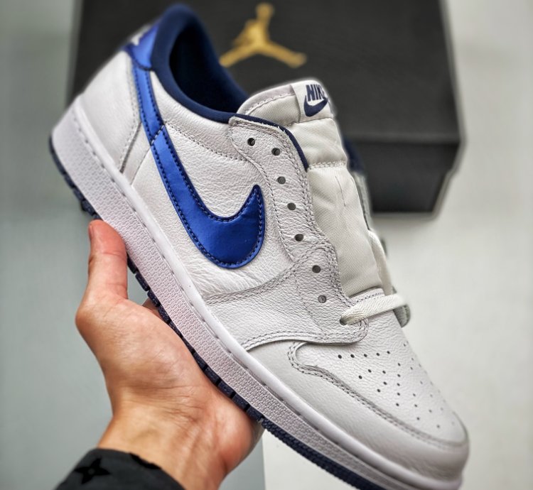 Air Jordan 1 Retro Low Metallic Blue