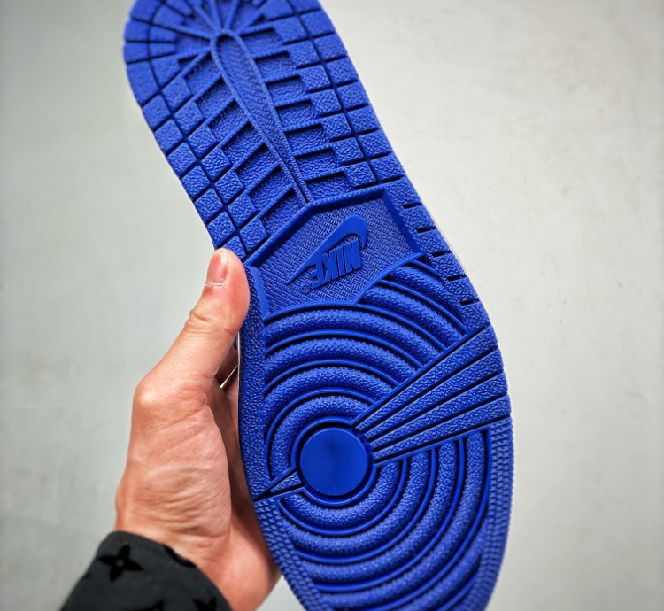 Air Jordan 1 Retro Low Royal 2015