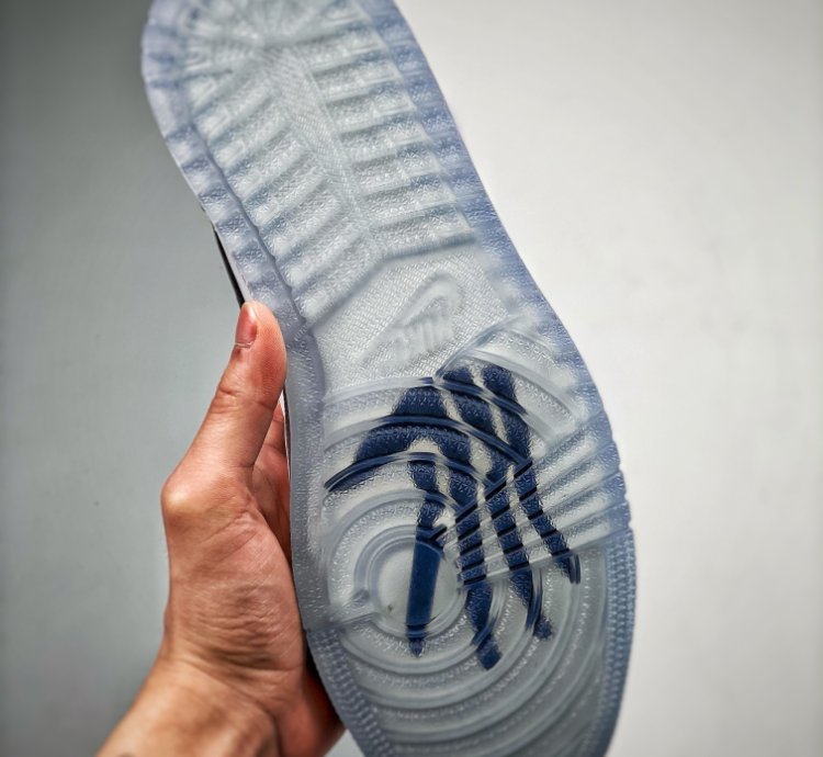 Air Jordan 1 Retro High Think 16 Pass The Torch