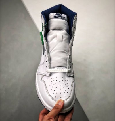Air Jordan 1 Retro Metallic Navy 2016