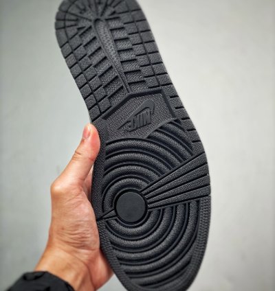 Air Jordan 1 Retro Low Shadow 2015