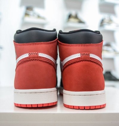 Air Jordan 1 Retro High Track Red