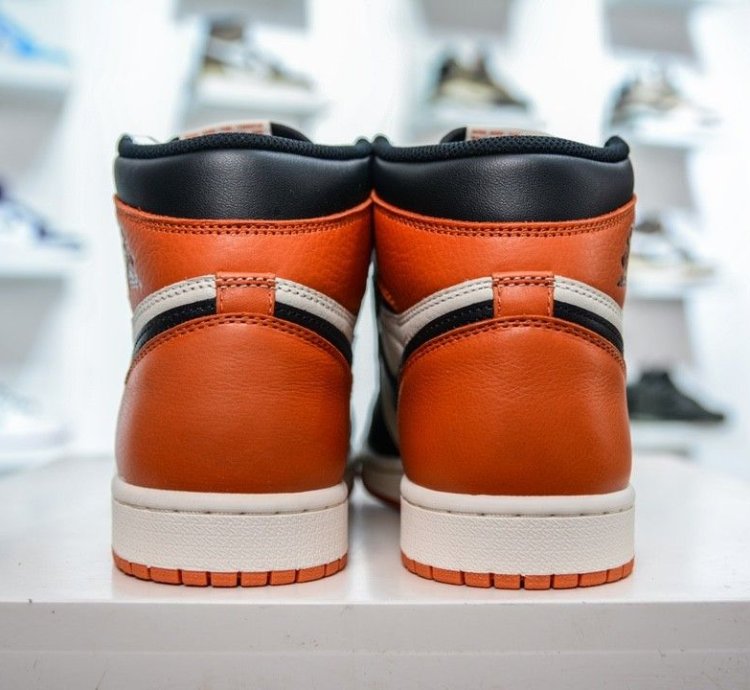 Air Jordan 1 Retro Reverse Shattered Backboard
