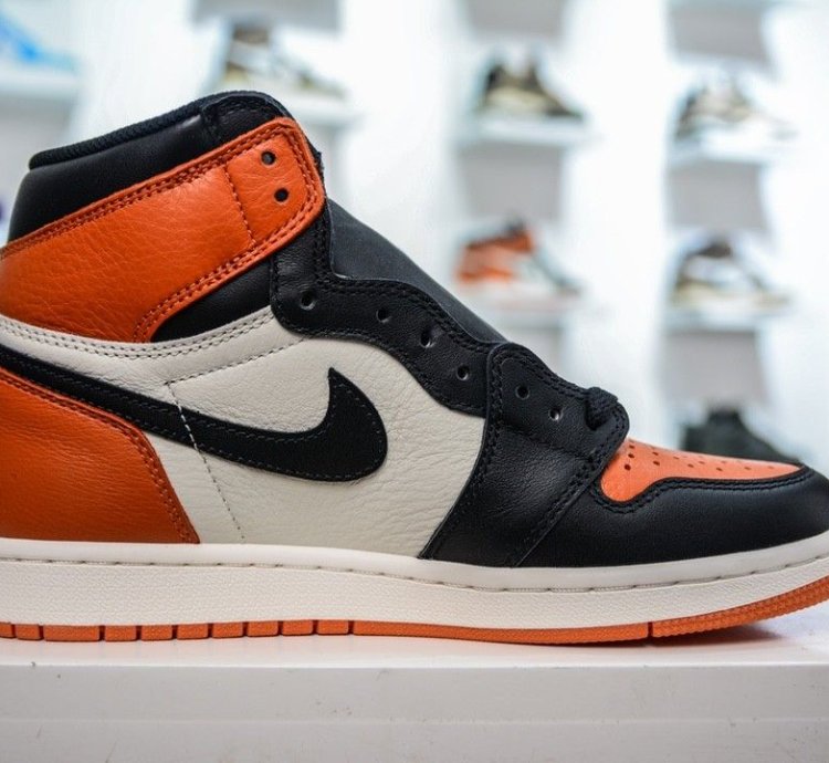 Air Jordan 1 Retro Reverse Shattered Backboard