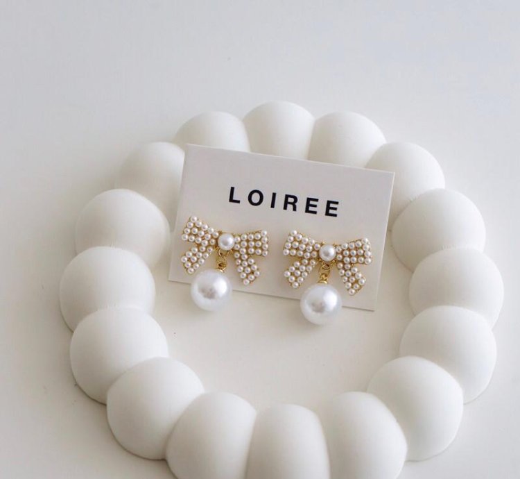 Monnie Everyday - Pearl Ribbon Bow Earrings