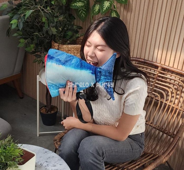 Blue Tuna Tail Shoulder Bag