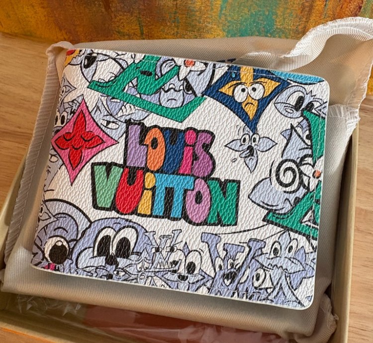 Louis Vuitton Wallet Comic Edition