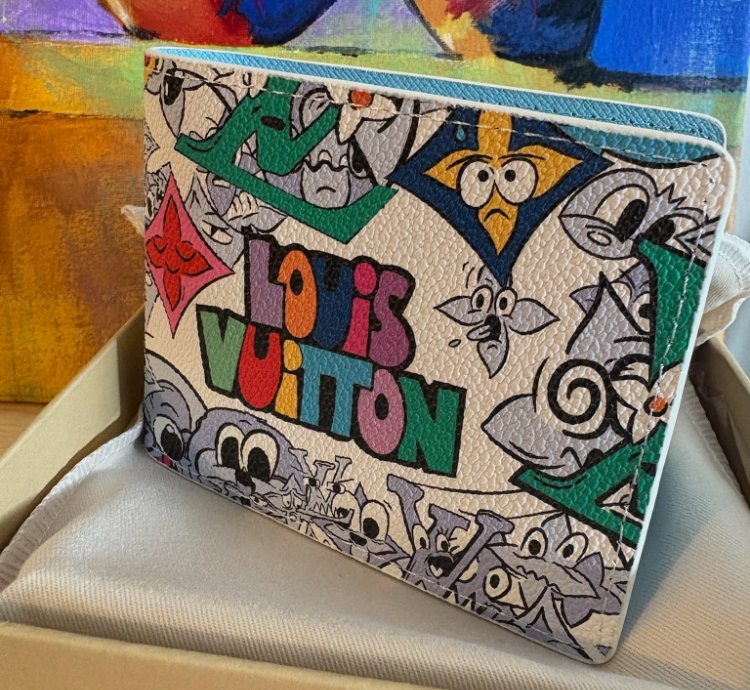 Louis Vuitton Wallet Comic Edition