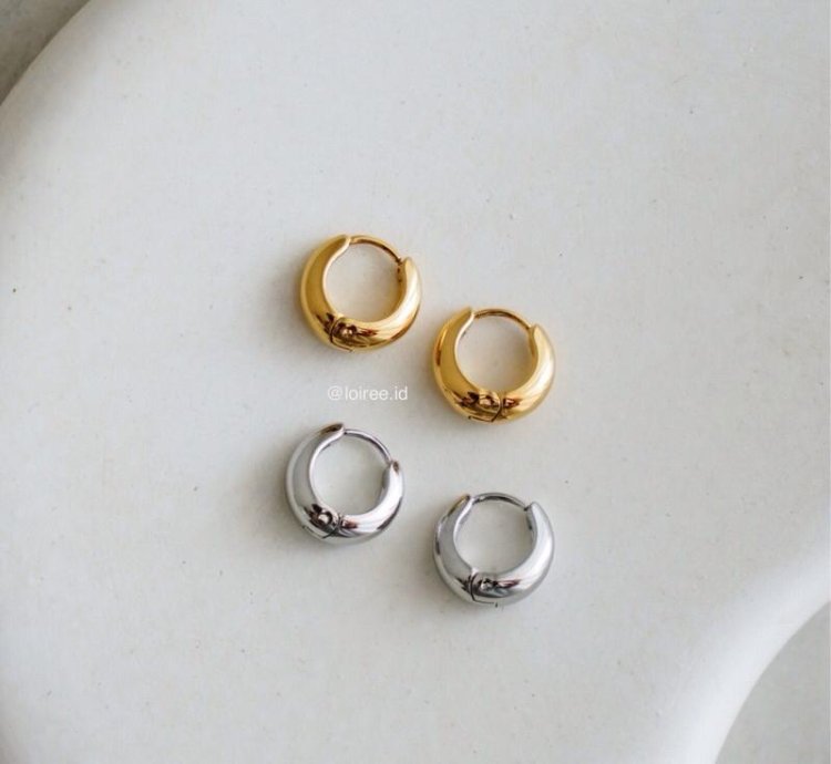 Byron Mini Huggies Earrings - Gold Plated - Silver