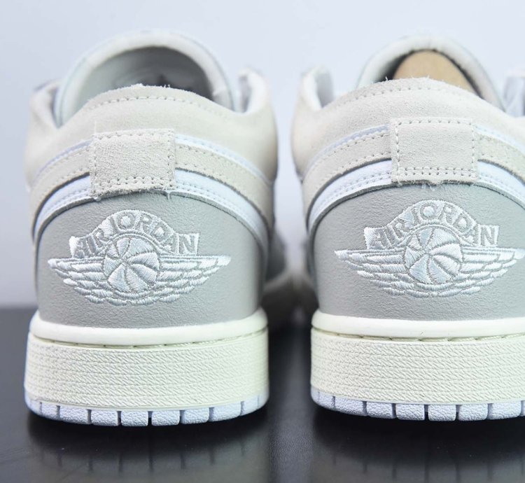 Air Jordan 1 Low Se Craft Inside Out Tech Grey