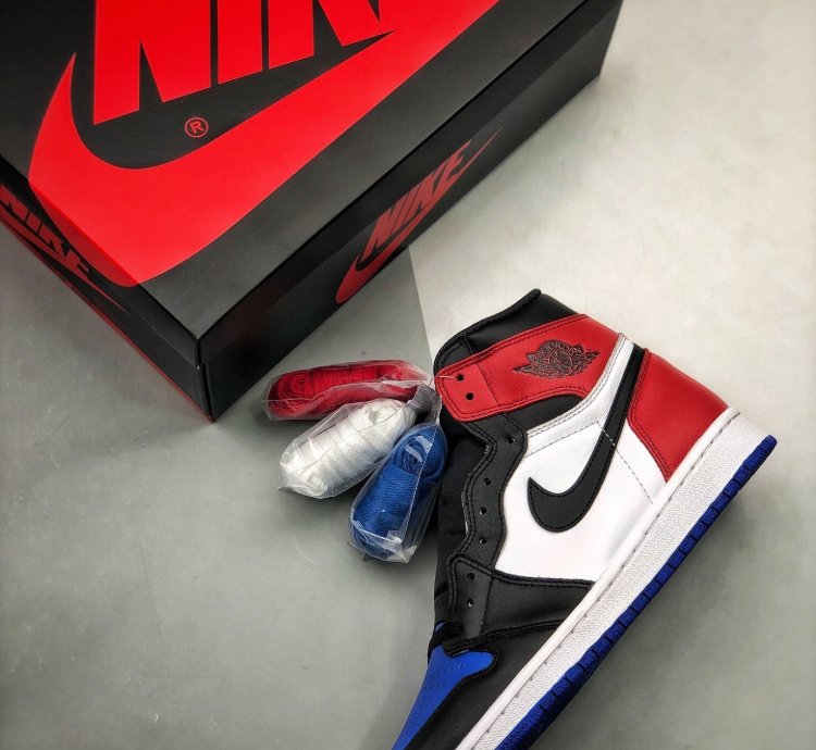 Air Jordan 1 Retro Top 3
