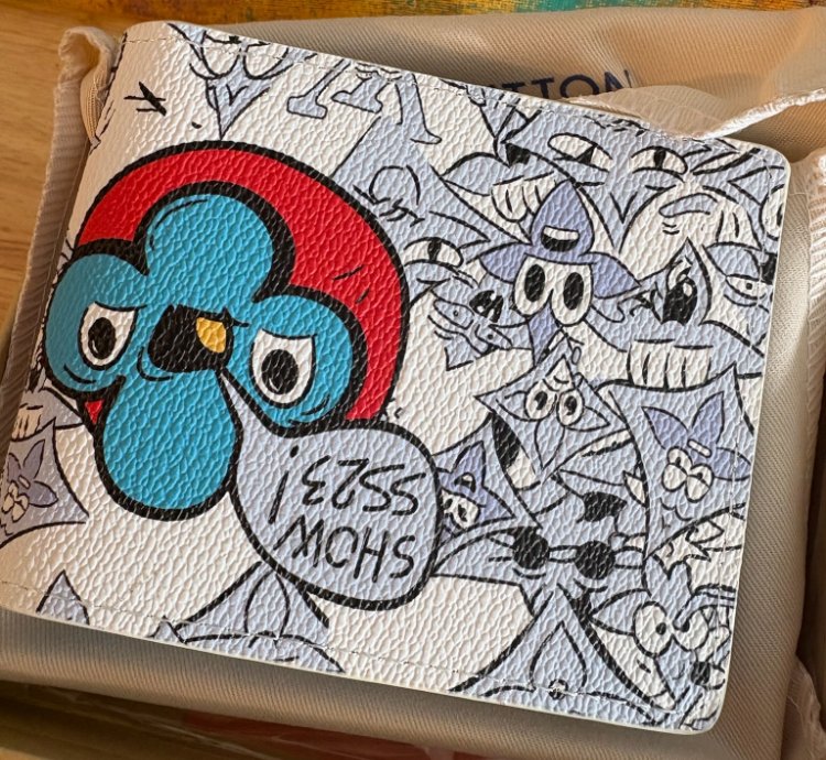 Louis Vuitton Wallet Comic Edition