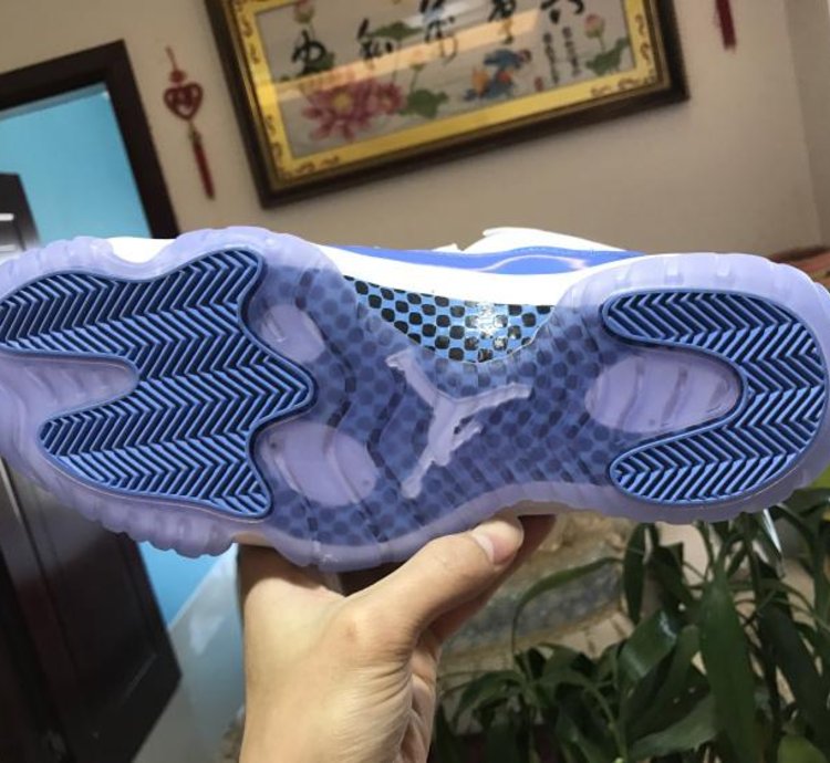 Air Jordan 11 Retro Low University Blue 2017